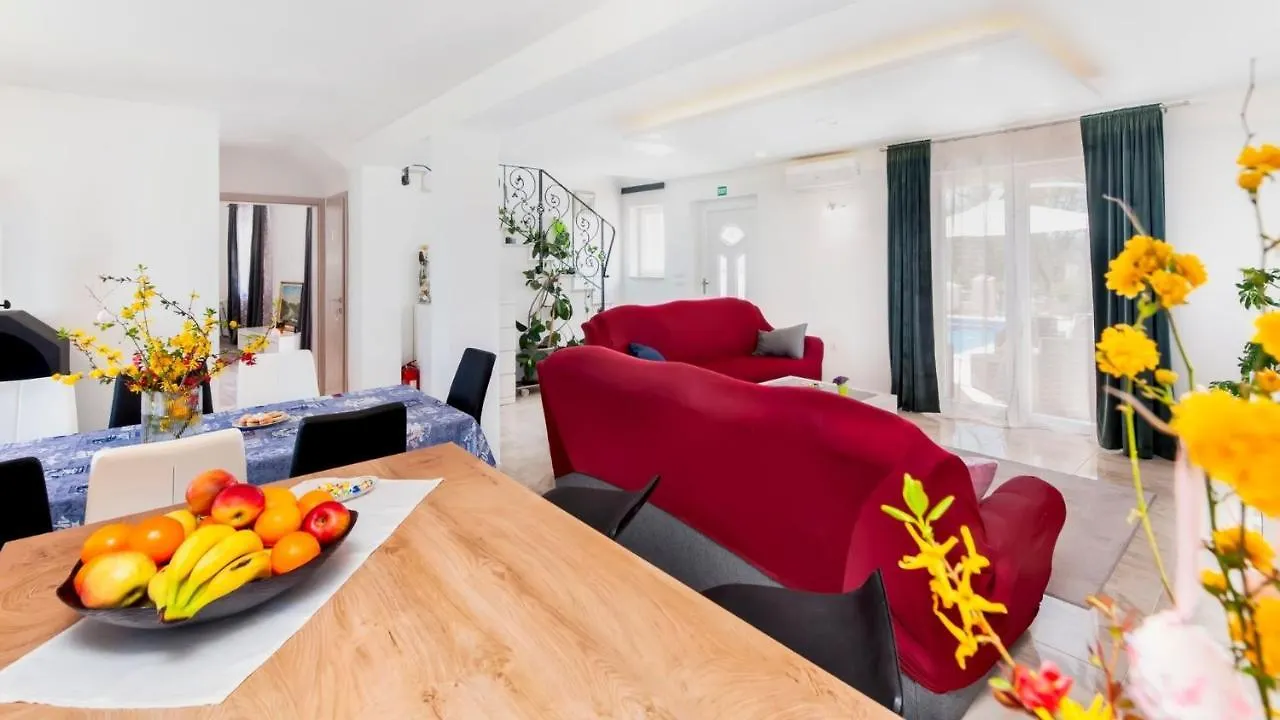 Villa Nina Žminj Pensión