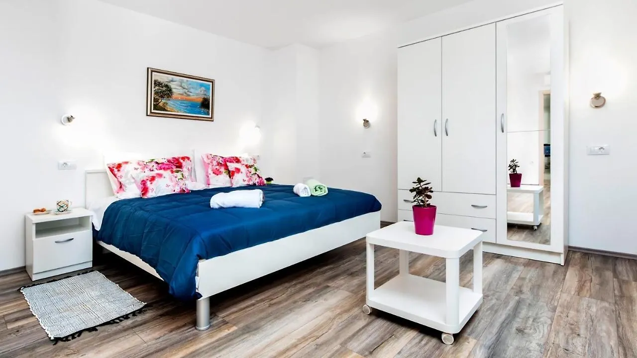 Villa Nina Žminj 0*,  Croacia